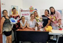 Imparten taller gratuito de ramos florales para mujeres acaponetenses