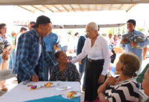 DIF brinda apoyos a personas con problemas auditivos
