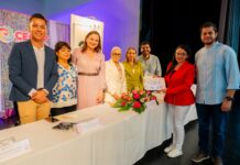 Beatriz Estrada celebra el talento y la perseverancia de los egresados del CECAP
