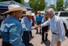MANQ cumple compromisos con los ganaderos de la Yesca