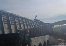 Descarrilamiento de tren en Sonora provoca derrame de 59 mil litros de hidrosulfuro de sodio