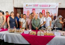 Beatriz Estrada lleva justicia social a las familias de Acaponeta
