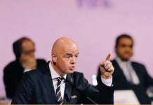 Exfutbolistas piden cambios en la FIFA y cuestionan el liderazgo de Gianni Infantino