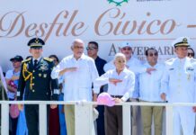 MANQ y su esposa Beatriz Estrada encabezan festejos del 216 aniversario de la independencia de Mèxico