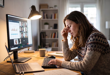 El síndrome del trabajador híbrido: cuando la flexibilidad laboral afecta la salud mental