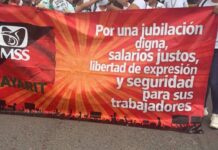 Trabajadores del IMSS ordinario de Nayarit exigen un incremento salarial digno