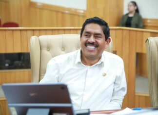 Adahán Casas va por la alcaldía de Tepic