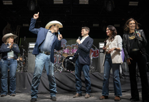 Bobby Pulido cambia los escenarios por la política y busca recuperar terreno demócrata en Texas